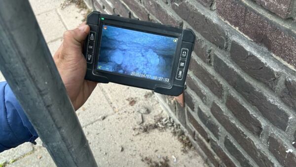 Spouwvervuiling verwijderen